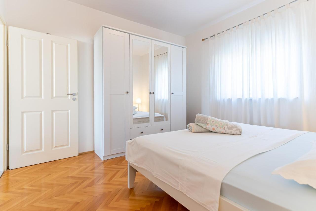 Apartment Luno Каштела Экстерьер фото